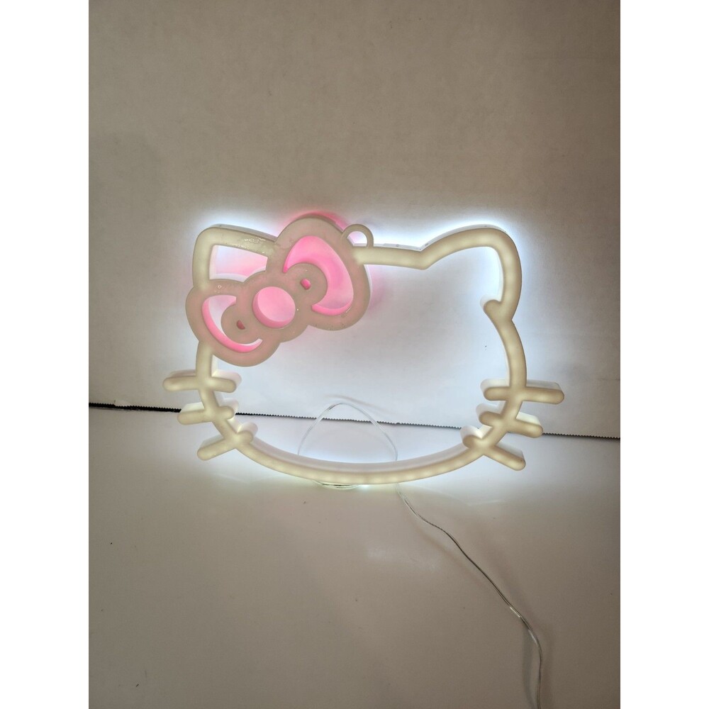 Hello Kitty Neon Sign - Picture 2 of 3